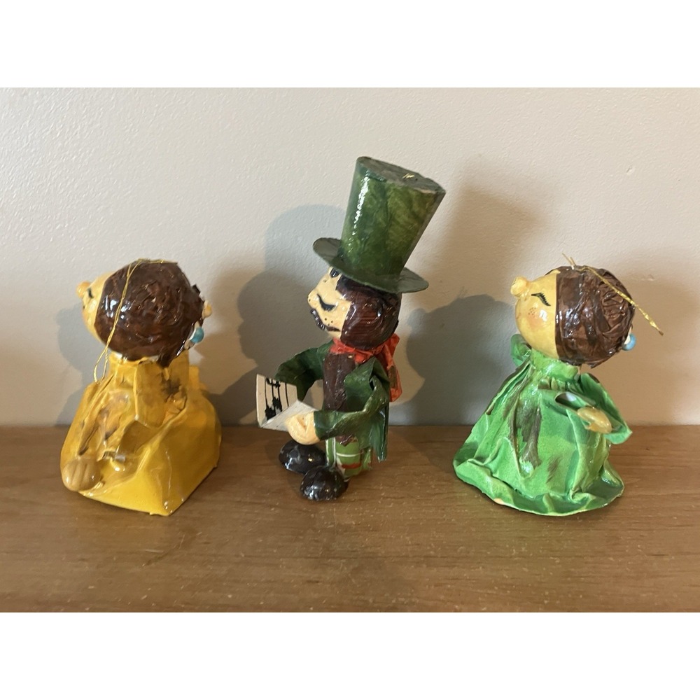 Vintage MCM Paper Mache Folk Art Angel and Caroler Ornaments Set - Taiwan - Picture 4 of 12